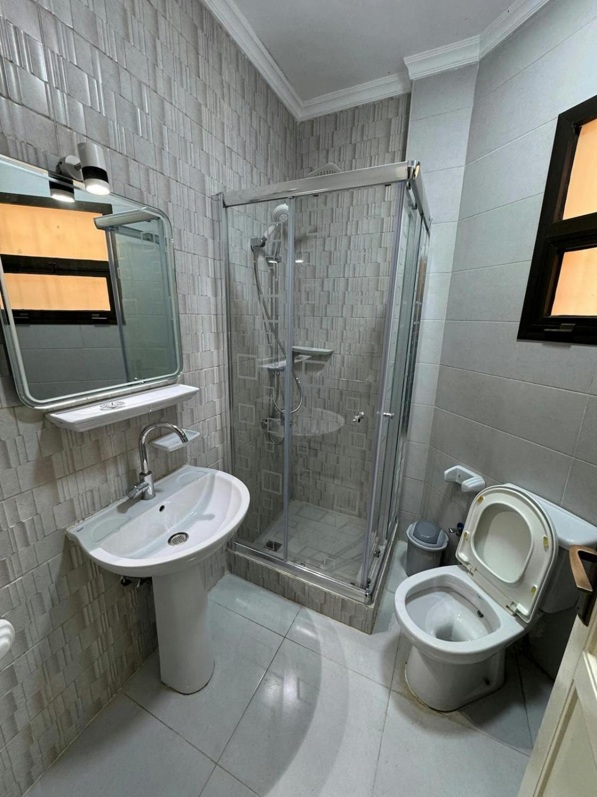 Cozy Modern In Rehab * Cairo