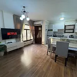 Cozy Modern Studio In Rehab