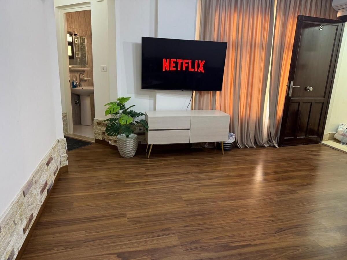 Cozy Modern In Rehab Apartamento